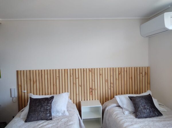 Respaldo de Cama King | Paneles Varillados de Madera Natural